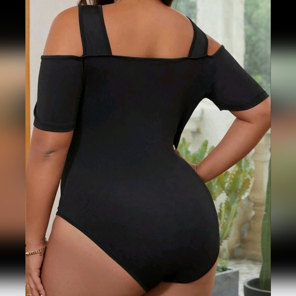EUC Shein Black Cold Shoulder Bodysuit - Picture 2 of 7